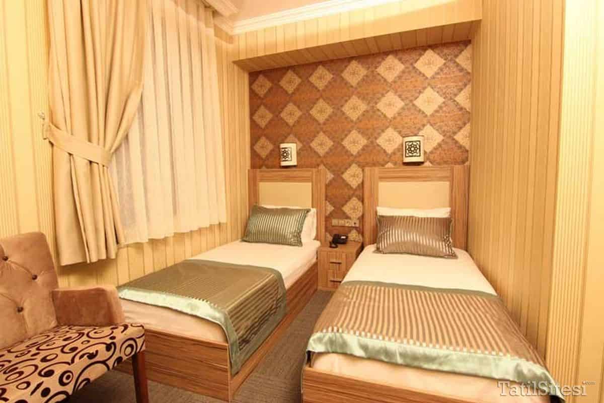 The Rise Aron Business Hotel